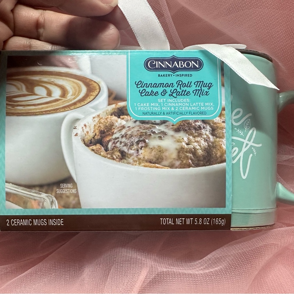Blue Cinnabon Ceramic Mug Set.